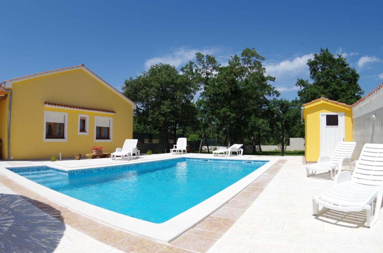 House Oliva, Sveti Kirin Villa สเวตวินเชนัต ภายนอก รูปภาพ